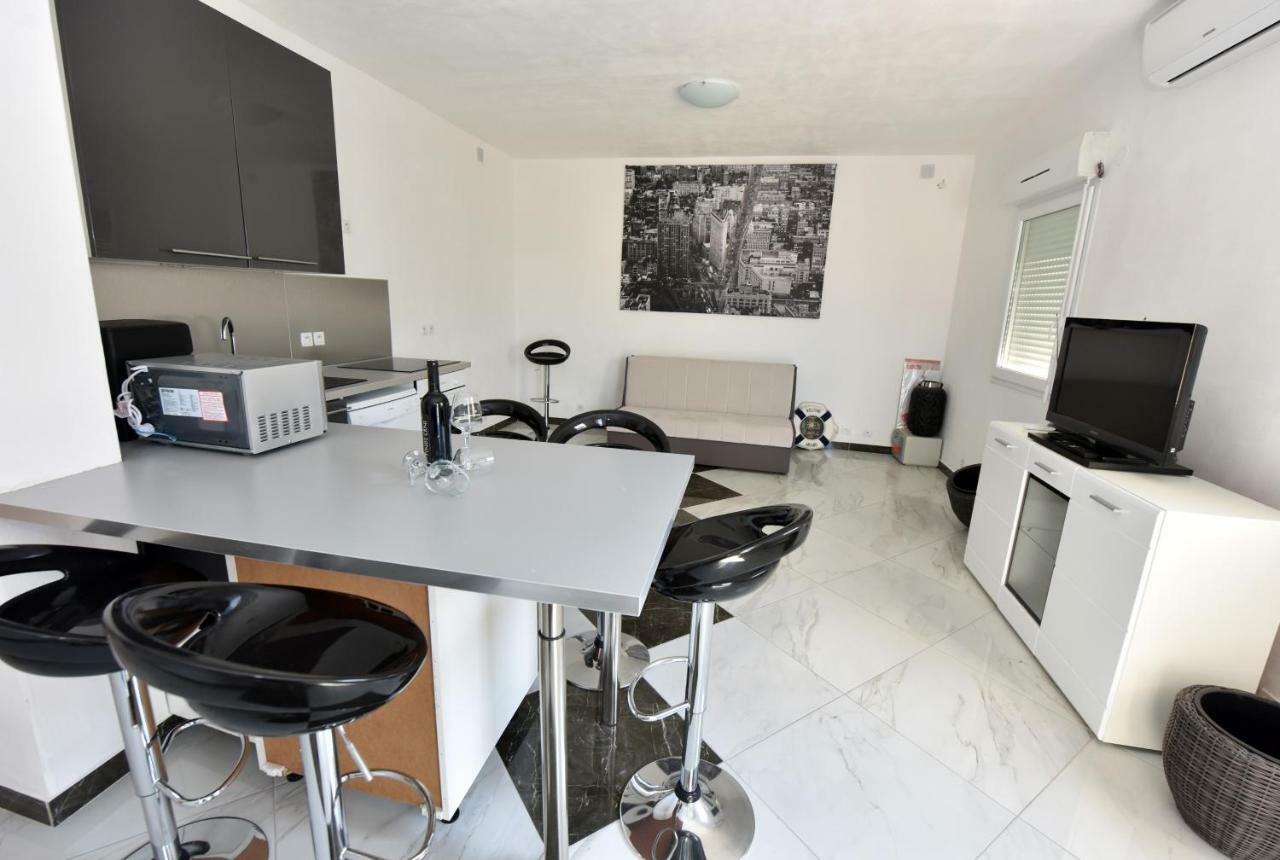 Apartmani Ivan V Relax Водице Екстериор снимка