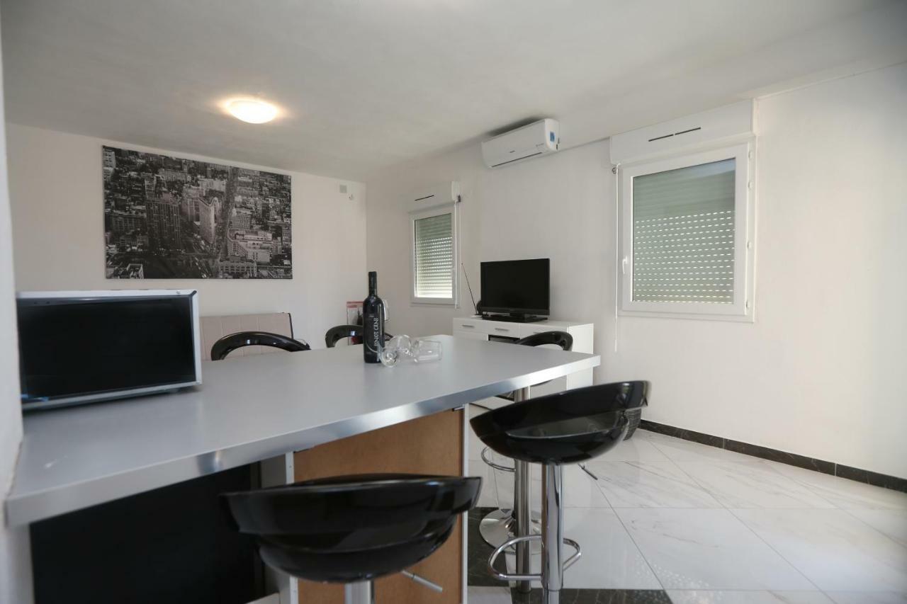 Apartmani Ivan V Relax Водице Екстериор снимка